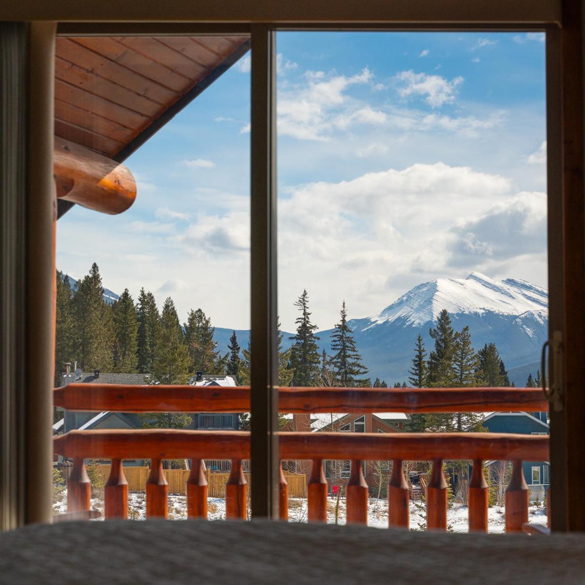 A Bear And Bison Country Inn Κάνμορ Εξωτερικό φωτογραφία